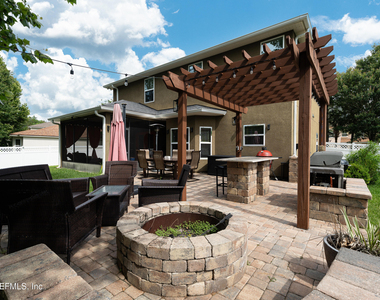 705 W Kings College Drive - Photo Thumbnail 4