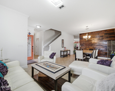 705 W Kings College Drive - Photo Thumbnail 6