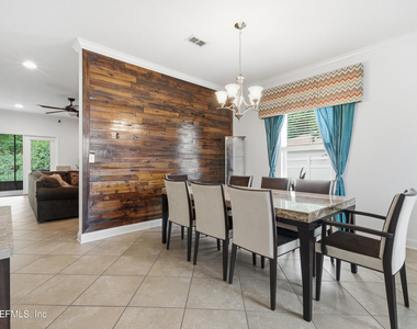 705 W Kings College Drive - Photo Thumbnail 8