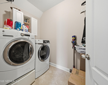 705 W Kings College Drive - Photo Thumbnail 15