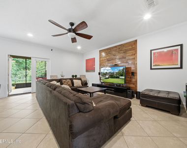 705 W Kings College Drive - Photo Thumbnail 9