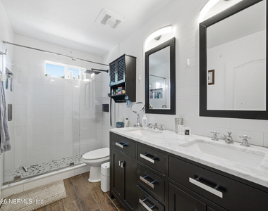 705 W Kings College Drive - Photo Thumbnail 20