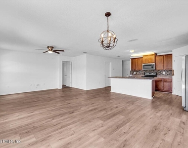 10281 Magnolia Hills Drive - Photo Thumbnail 9