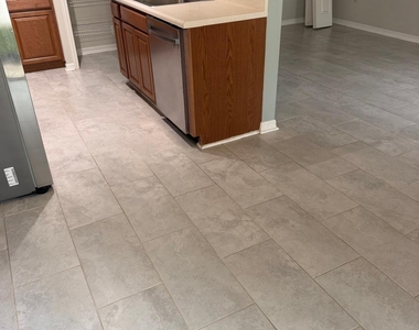 8224 Halls Hammock Court - Photo Thumbnail 19