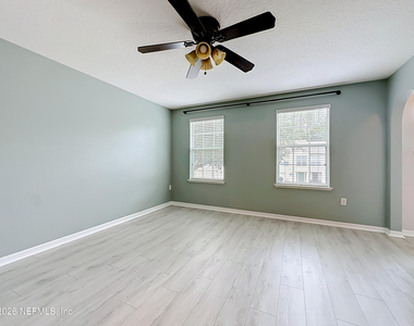 8224 Halls Hammock Court - Photo Thumbnail 20