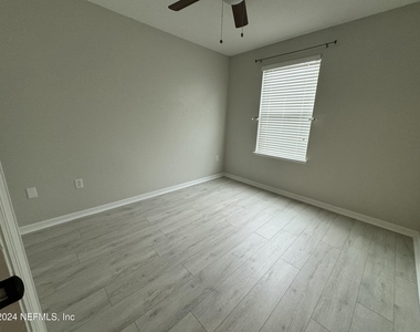 8224 Halls Hammock Court - Photo Thumbnail 14