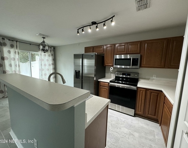 8224 Halls Hammock Court - Photo Thumbnail 3