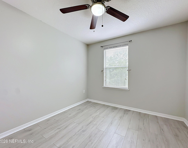 8224 Halls Hammock Court - Photo Thumbnail 27