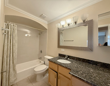 5029 N East River Road - Photo Thumbnail 13