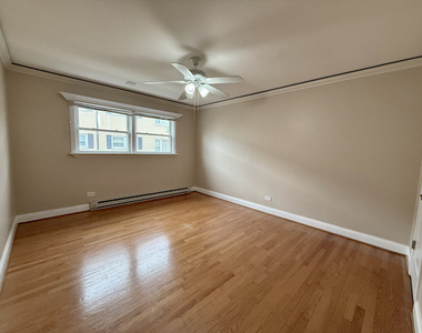 5029 N East River Road - Photo Thumbnail 11