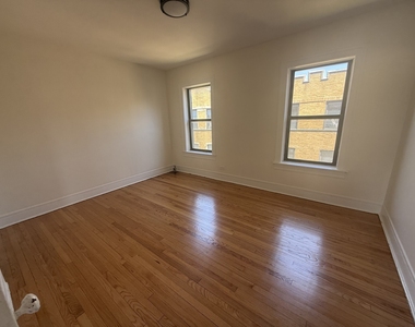 7351 N Damen Avenue - Photo Thumbnail 9