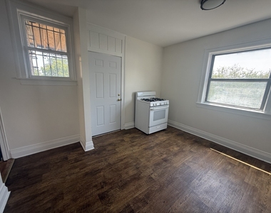 7351 N Damen Avenue - Photo Thumbnail 14