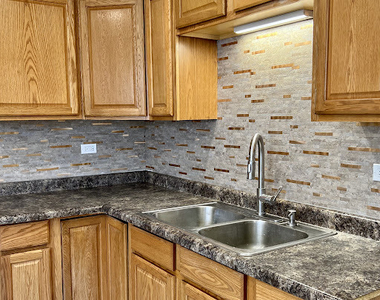 5849 S Francisco Avenue - Photo Thumbnail 4