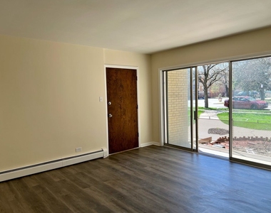 5849 S Francisco Avenue - Photo Thumbnail 1