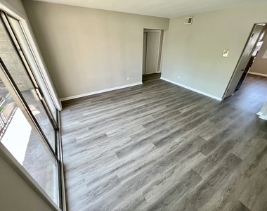 5849 S Francisco Avenue - Photo Thumbnail 3