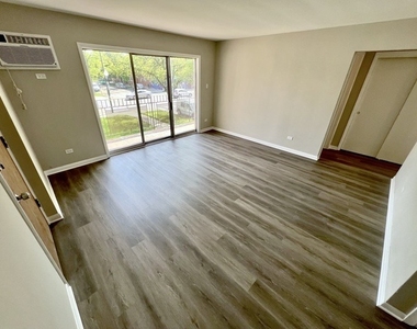 5849 S Francisco Avenue - Photo Thumbnail 4