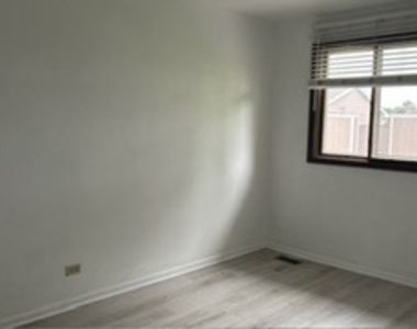 1633 Leytonstone Drive - Photo Thumbnail 12