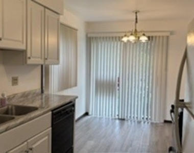 1633 Leytonstone Drive - Photo Thumbnail 5