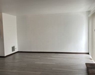 1633 Leytonstone Drive - Photo Thumbnail 8