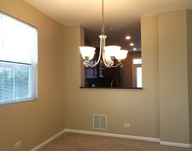 219 W Hyde Street - Photo Thumbnail 3