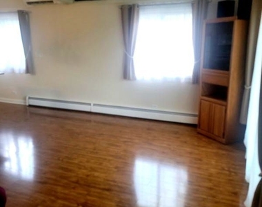 10408 Cindy Jo Avenue - Photo Thumbnail 6