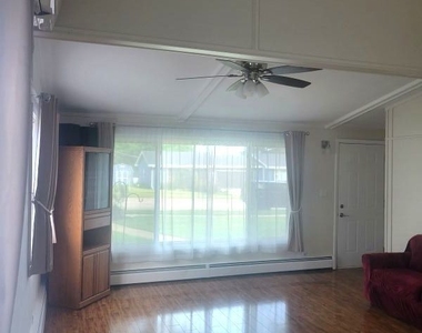 10408 Cindy Jo Avenue - Photo Thumbnail 5