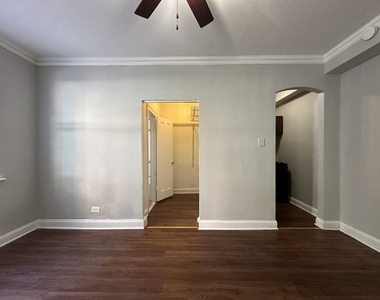 661 W Sheridan Road - Photo Thumbnail 9