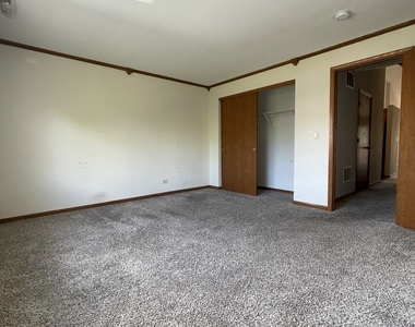 3609 Roanoke Avenue - Photo Thumbnail 17