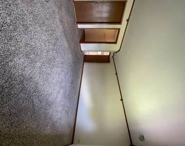 3609 Roanoke Avenue - Photo Thumbnail 13