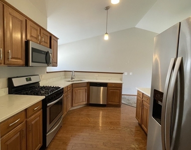 3609 Roanoke Avenue - Photo Thumbnail 7