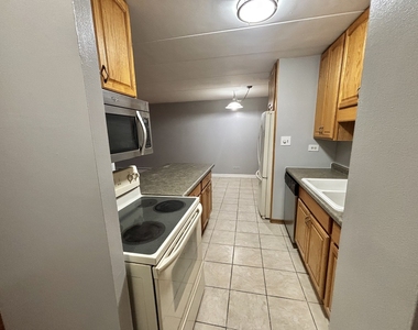 18 E Old Willow Road - Photo Thumbnail 2