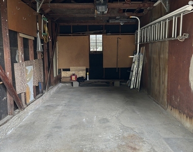 637 W Main Street - Photo Thumbnail 14