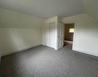 637 W Main Street - Photo Thumbnail 12