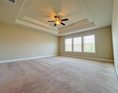 330 Holdings Drive - Photo Thumbnail 14