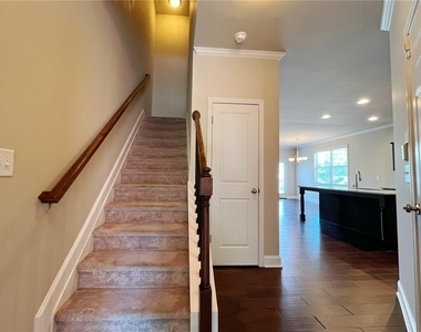 330 Holdings Drive - Photo Thumbnail 2