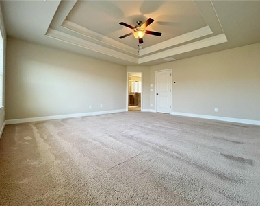330 Holdings Drive - Photo Thumbnail 15