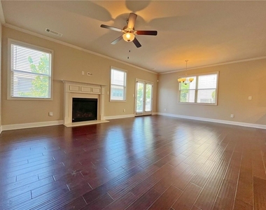 330 Holdings Drive - Photo Thumbnail 4