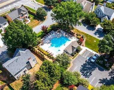 11545 Carriage Park Lane - Photo Thumbnail 24