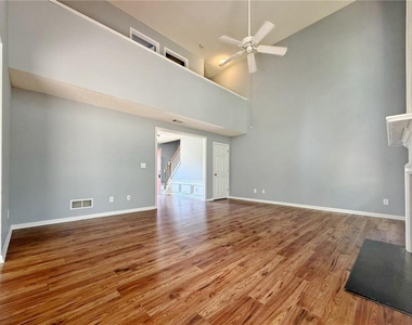 11545 Carriage Park Lane - Photo Thumbnail 3