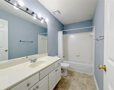 11545 Carriage Park Lane - Photo Thumbnail 15