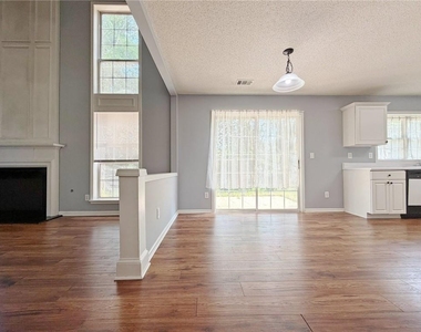 11545 Carriage Park Lane - Photo Thumbnail 7