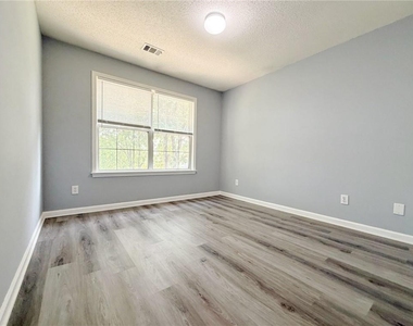 11545 Carriage Park Lane - Photo Thumbnail 13