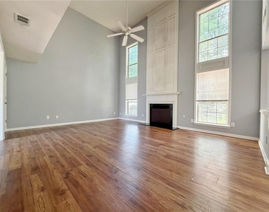 11545 Carriage Park Lane - Photo Thumbnail 2