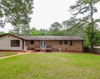1291 Stephens Street Sw - Photo Thumbnail 3