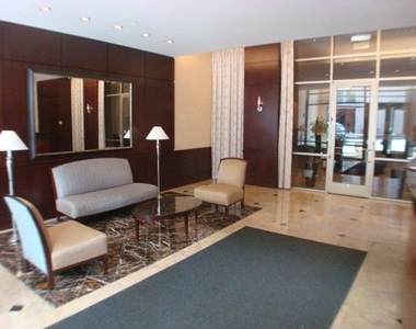 807 Davis Street - Photo Thumbnail 15
