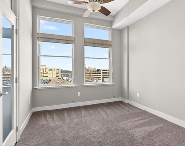 201 W Ponce De Leon Avenue - Photo Thumbnail 13