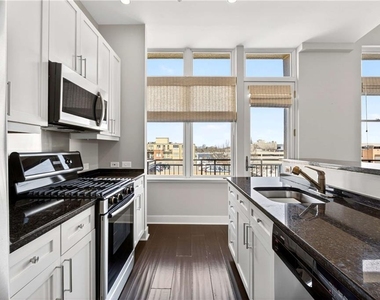 201 W Ponce De Leon Avenue - Photo Thumbnail 5