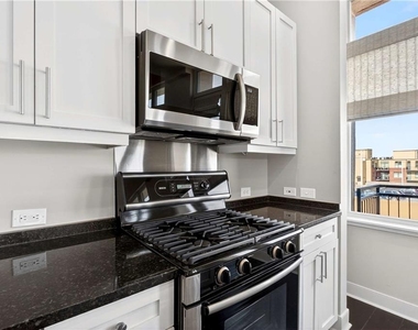201 W Ponce De Leon Avenue - Photo Thumbnail 6