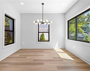 646 Robert Street Nw - Photo Thumbnail 7