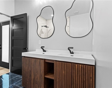 646 Robert Street Nw - Photo Thumbnail 14